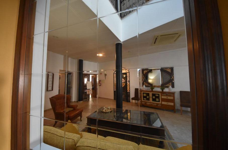 Hotel Montesion Luz Del Desierto Лукайнена-де-лас-Торрес Экстерьер фото