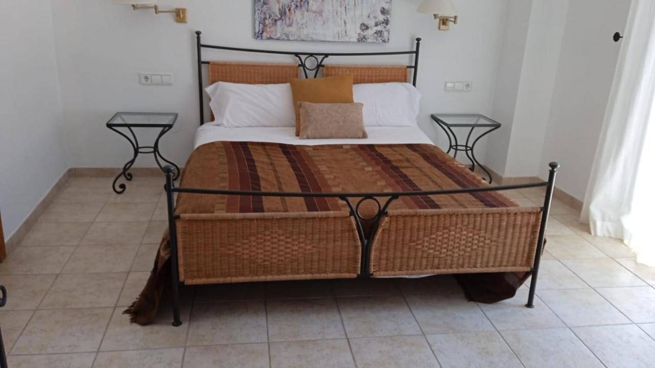 Hotel Montesion Luz Del Desierto Лукайнена-де-лас-Торрес Экстерьер фото